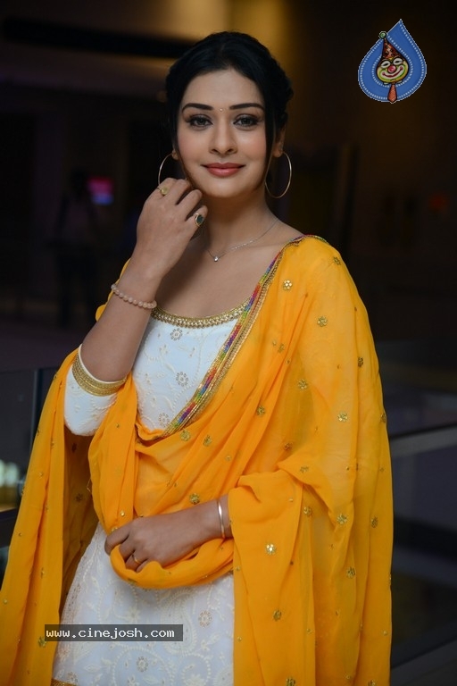 Payal Rajput New Photos - 4 / 20 photos