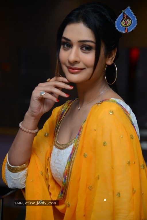 Payal Rajput New Photos - 11 / 20 photos