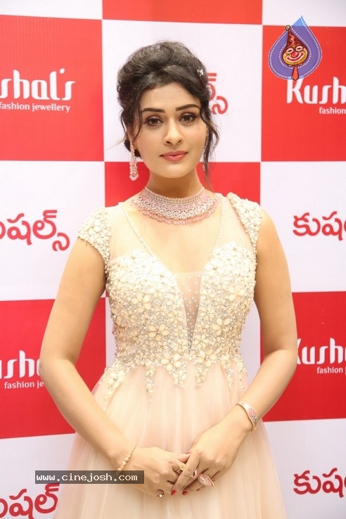 Payal Rajput Photos - 11 / 20 photos