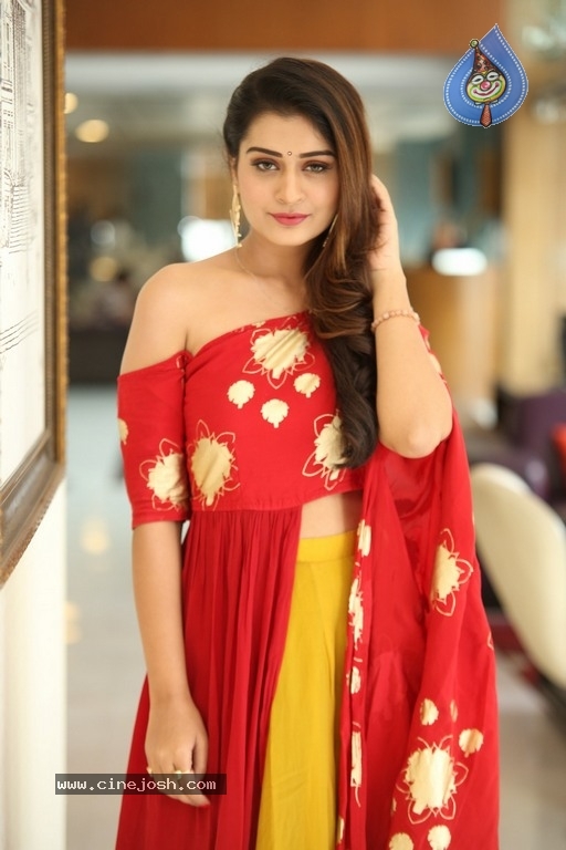 Payal Rajput Photos - 3 / 20 photos