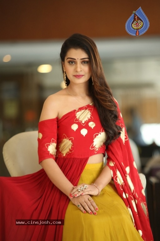 Payal Rajput Photos - 7 / 20 photos