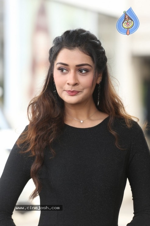 Payal Rajput Stills - 6 / 30 photos