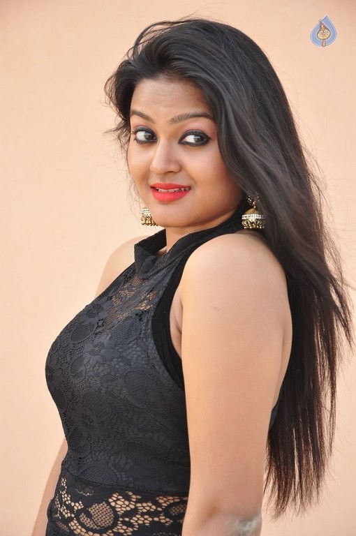 Pentali Sen Photos - 13 / 50 photos