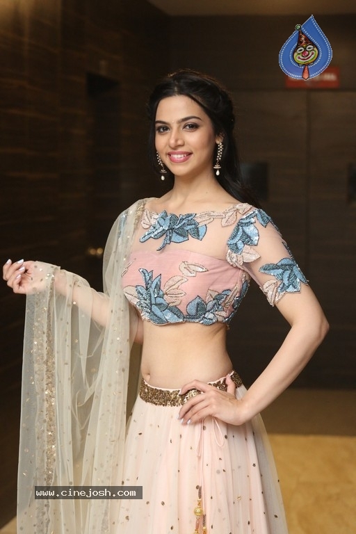 Perlene Bhesania Photos - 3 / 38 photos