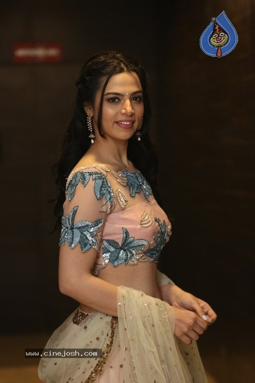 Perlene Bhesania Photos - 24 / 38 photos