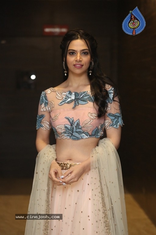 Perlene Bhesania Photos - 38 / 38 photos