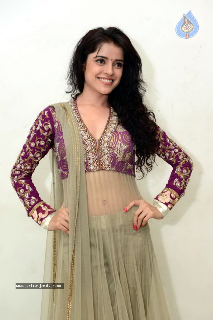 Piaa Bajpai New Stills - 31 / 31 photos