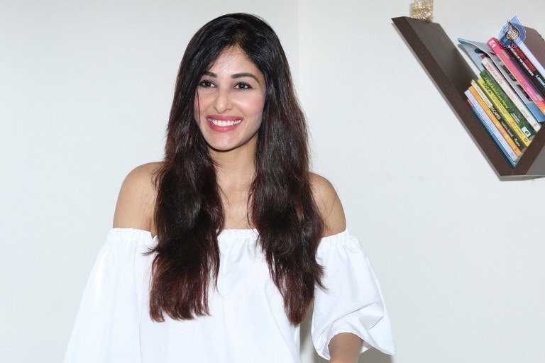 Pooja Chopra Latest Photos - 12 / 16 photos