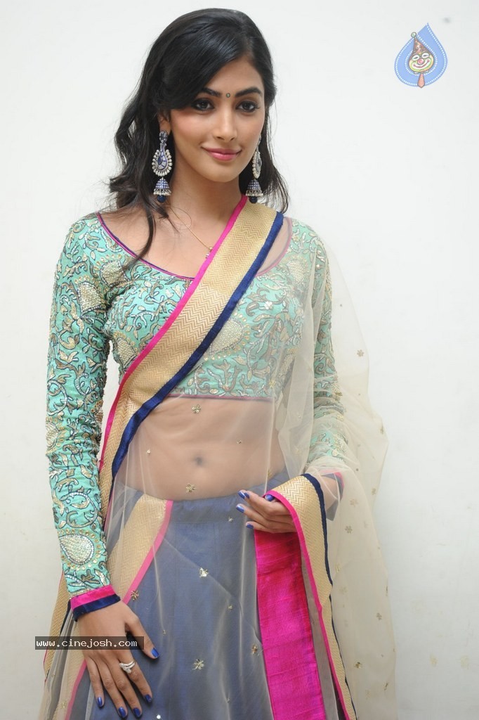 Pooja Hegde Latest Photos - 40 / 110 photos