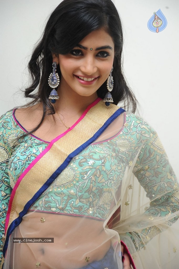 Pooja Hegde Latest Photos - 97 / 110 photos
