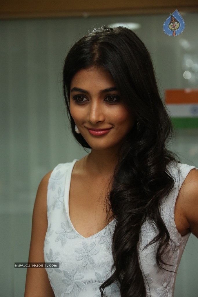 Pooja Hegde New Photos - 99 / 109 photos