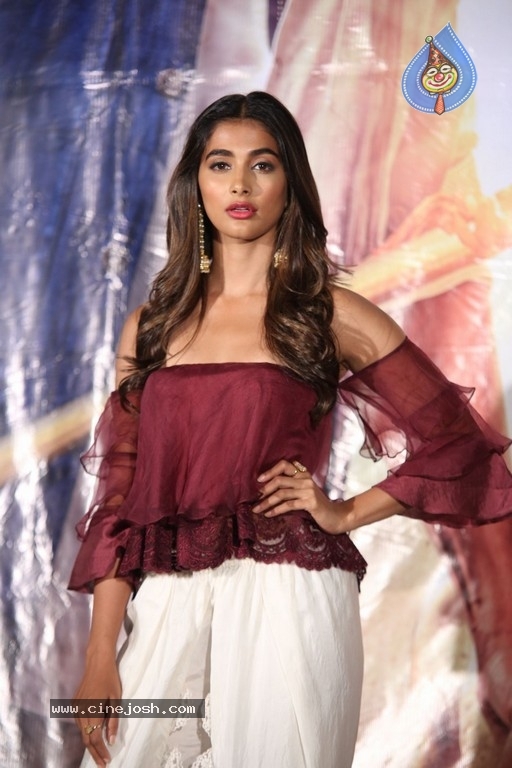 Pooja Hegde New Photos - 2 / 15 photos