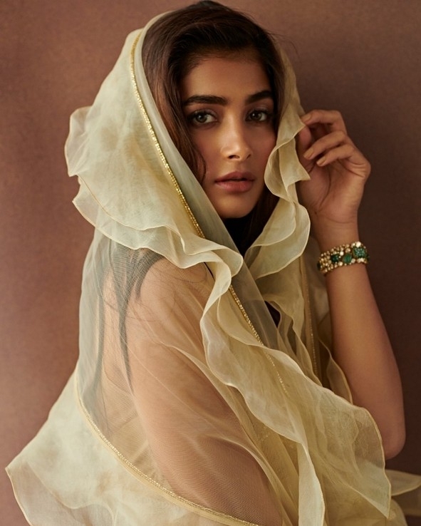 Pooja Hegde Stills - 14 / 14 photos