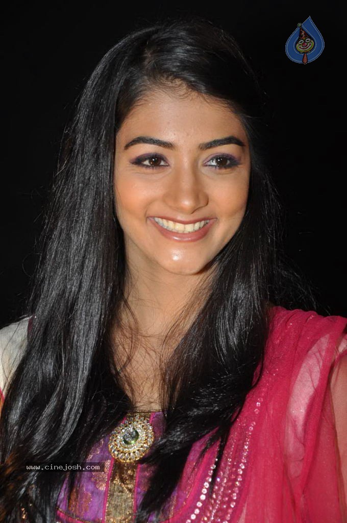 Pooja Hegde Stills - Photo 20 of 54