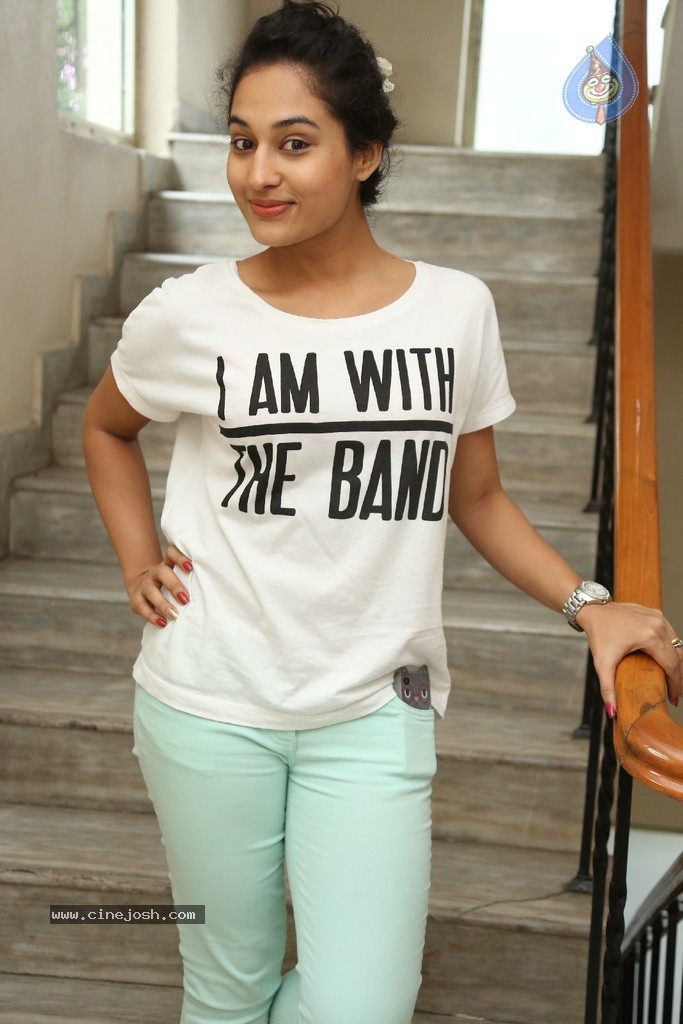 Pooja Ramachandran New Stills - 48 / 83 photos
