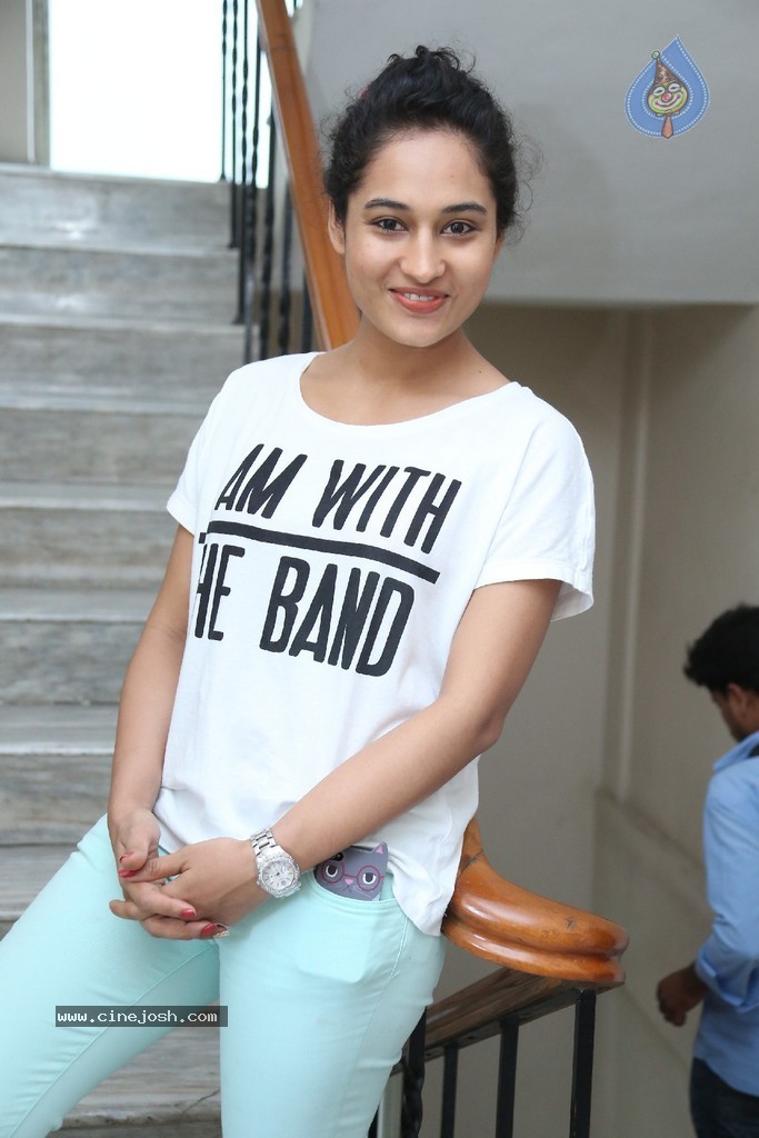Pooja Ramachandran New Stills - 52 / 83 photos