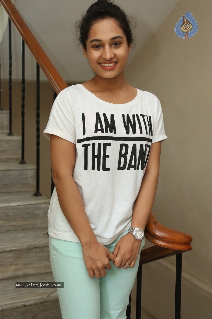 Pooja Ramachandran New Stills - 55 / 83 photos