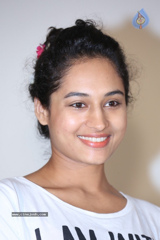 Pooja Ramachandran New Stills - 64 / 83 photos