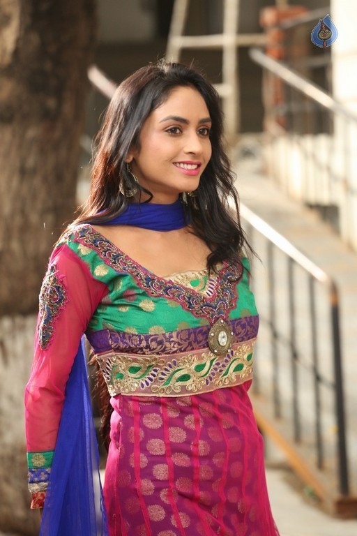 Pooja Sri Latest Gallery - 2 / 20 photos