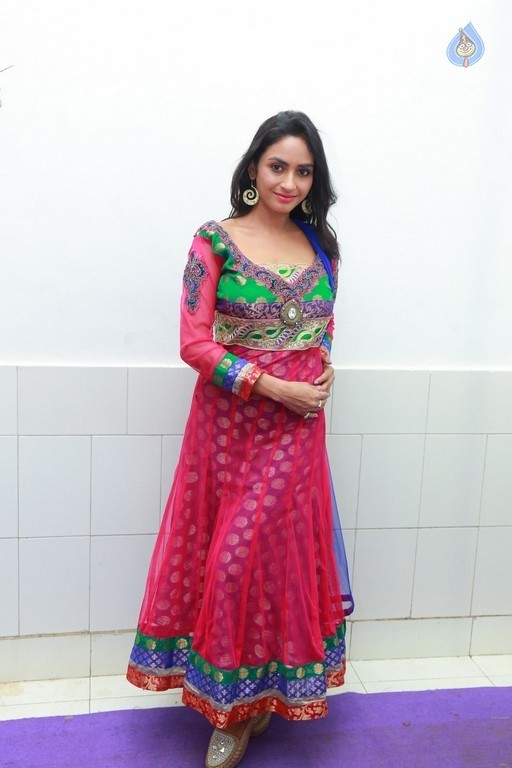 Pooja Sri Latest Gallery - 15 / 20 photos
