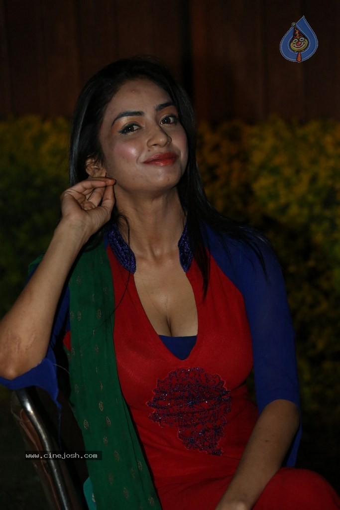Pooja Sri New Gallery - 45 / 144 photos