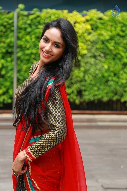 Pooja Sri New Pictures - 35 / 40 photos