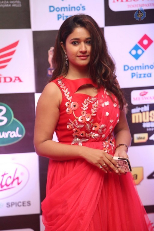 Poonam Bajwa New Images - 36 / 40 photos
