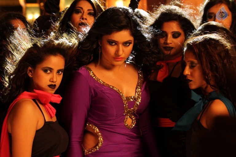 Poonam Bajwa Photos 2 - 19 / 35 photos