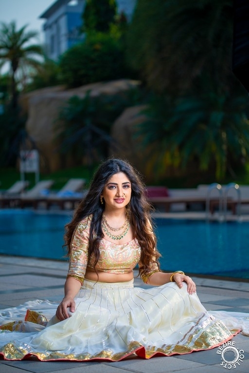 Poonam Kaur Latest Photo Shoot - 8 / 8 photos