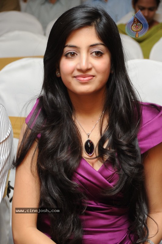 Poonam Kaur New Photo Stills - 46 / 59 photos