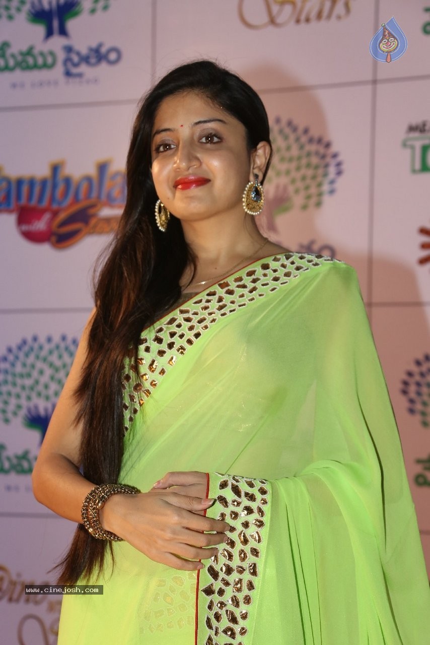 Poonam Kaur New Photos - 45 / 64 photos
