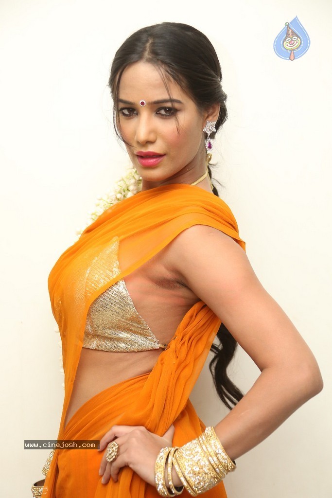 Poonam Pandey Latest Gallery - 8 / 195 photos