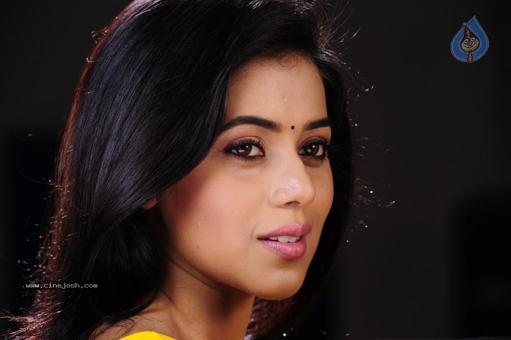 Poorna Hot Gallery - 60 / 71 photos