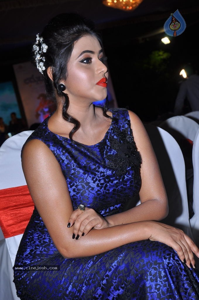 Poorna Latest Pics  - 59 / 92 photos