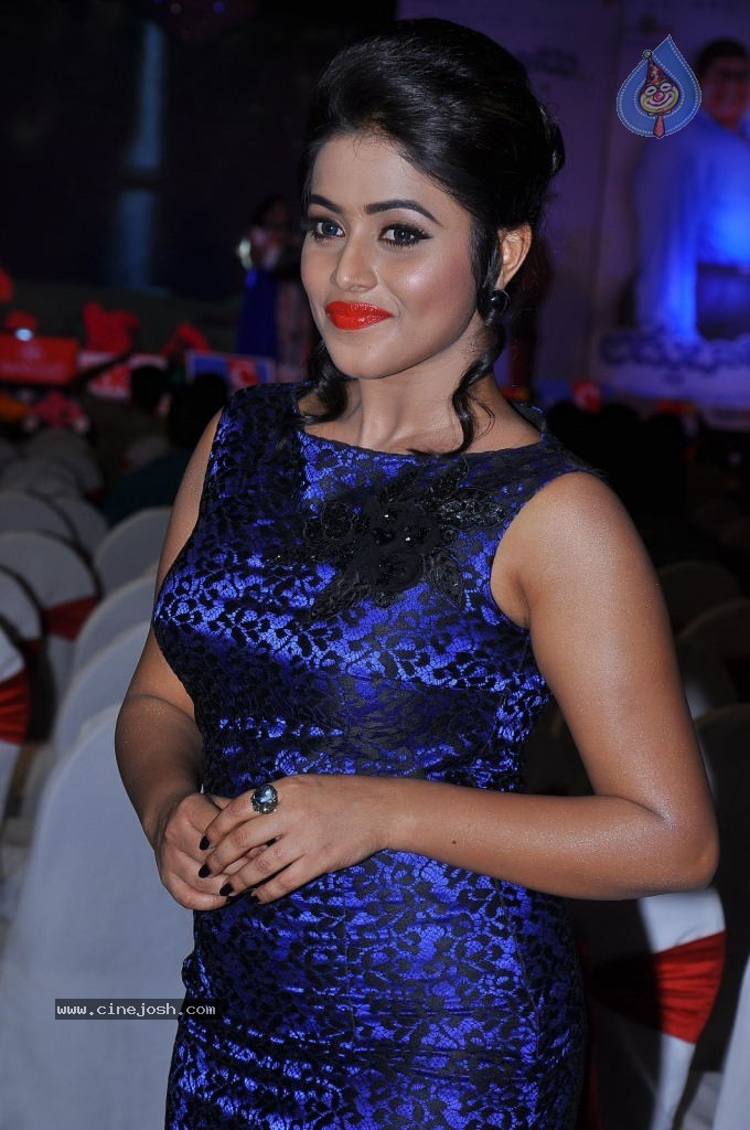 Poorna Latest Pics  - 63 / 92 photos