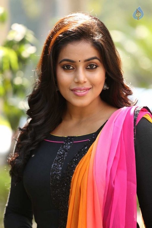 Poorna Latest Pics - 39 / 41 photos