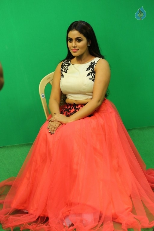 Poorna New Gallery - 19 / 33 photos