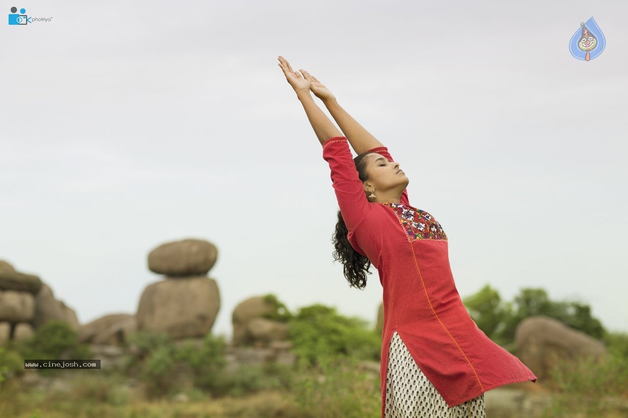 Pop Singer Smita Yoga Day Photoshoot - 5 / 7 photos
