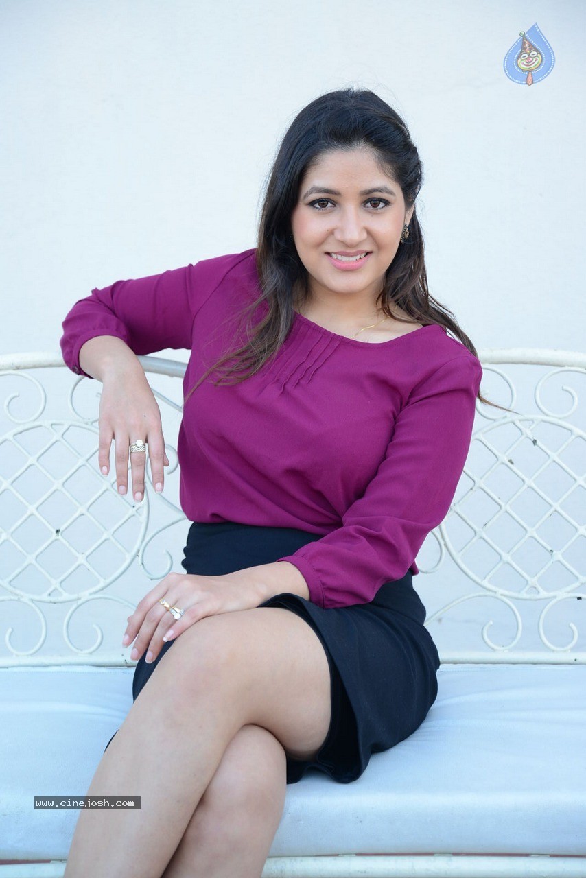 Prabhajeet Kaur New Stills - 22 / 60 photos