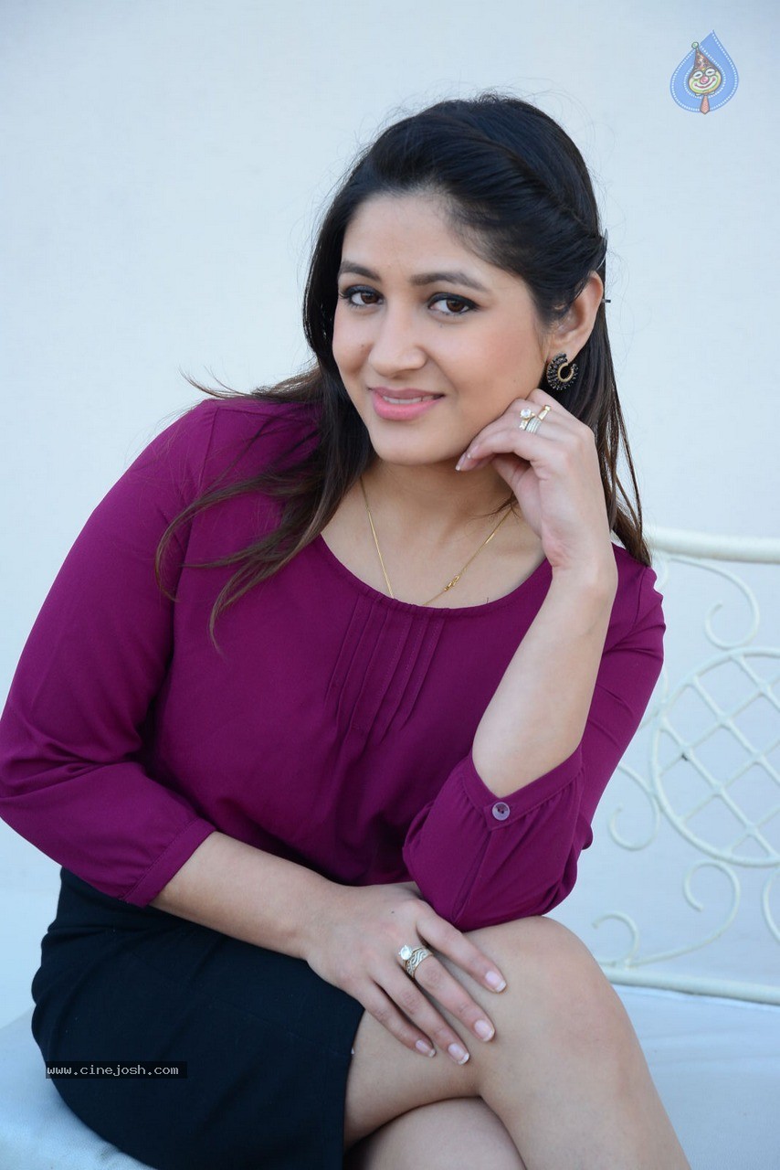 Prabhajeet Kaur New Stills - 26 / 60 photos