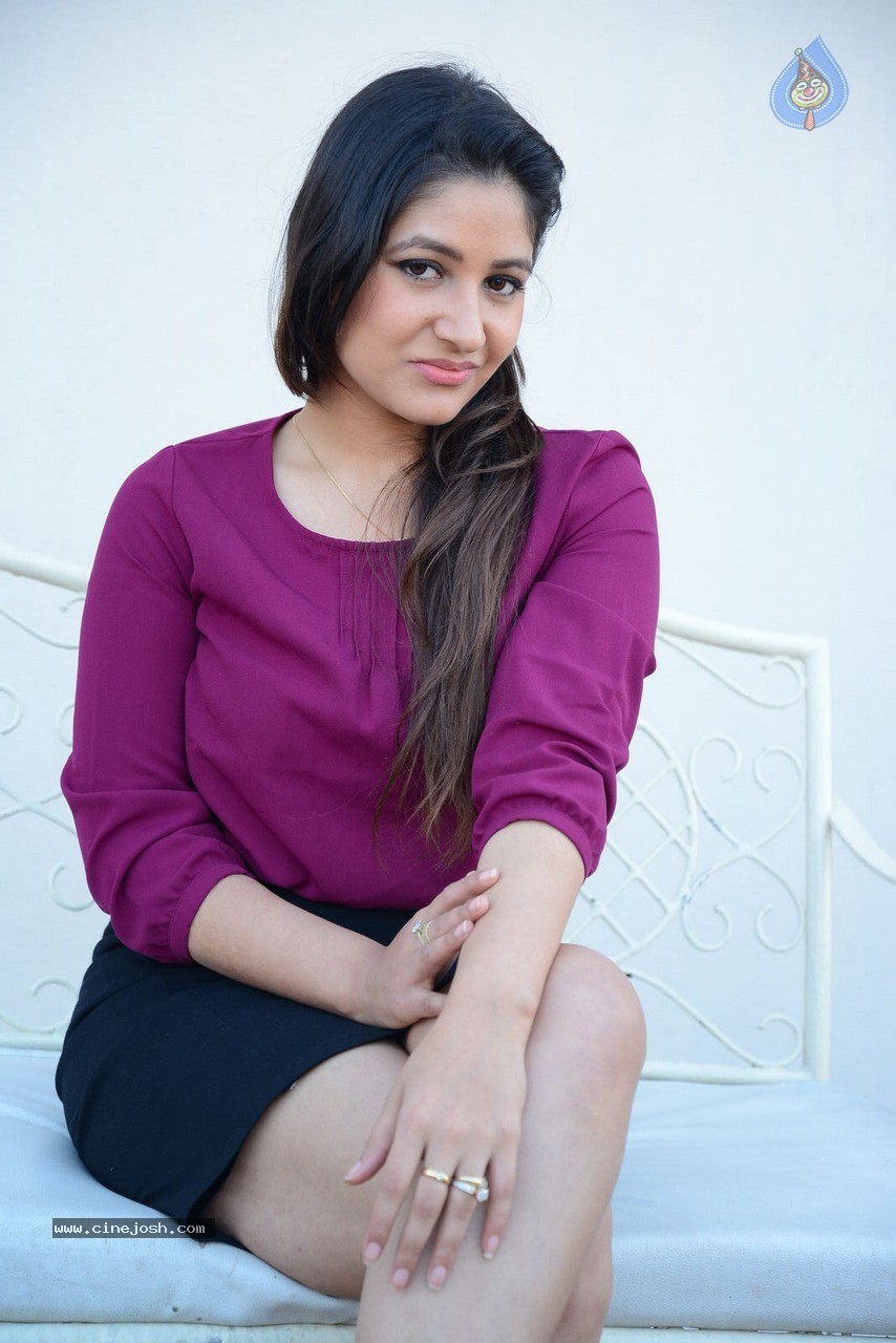 Prabhajeet Kaur New Stills - 36 / 60 photos