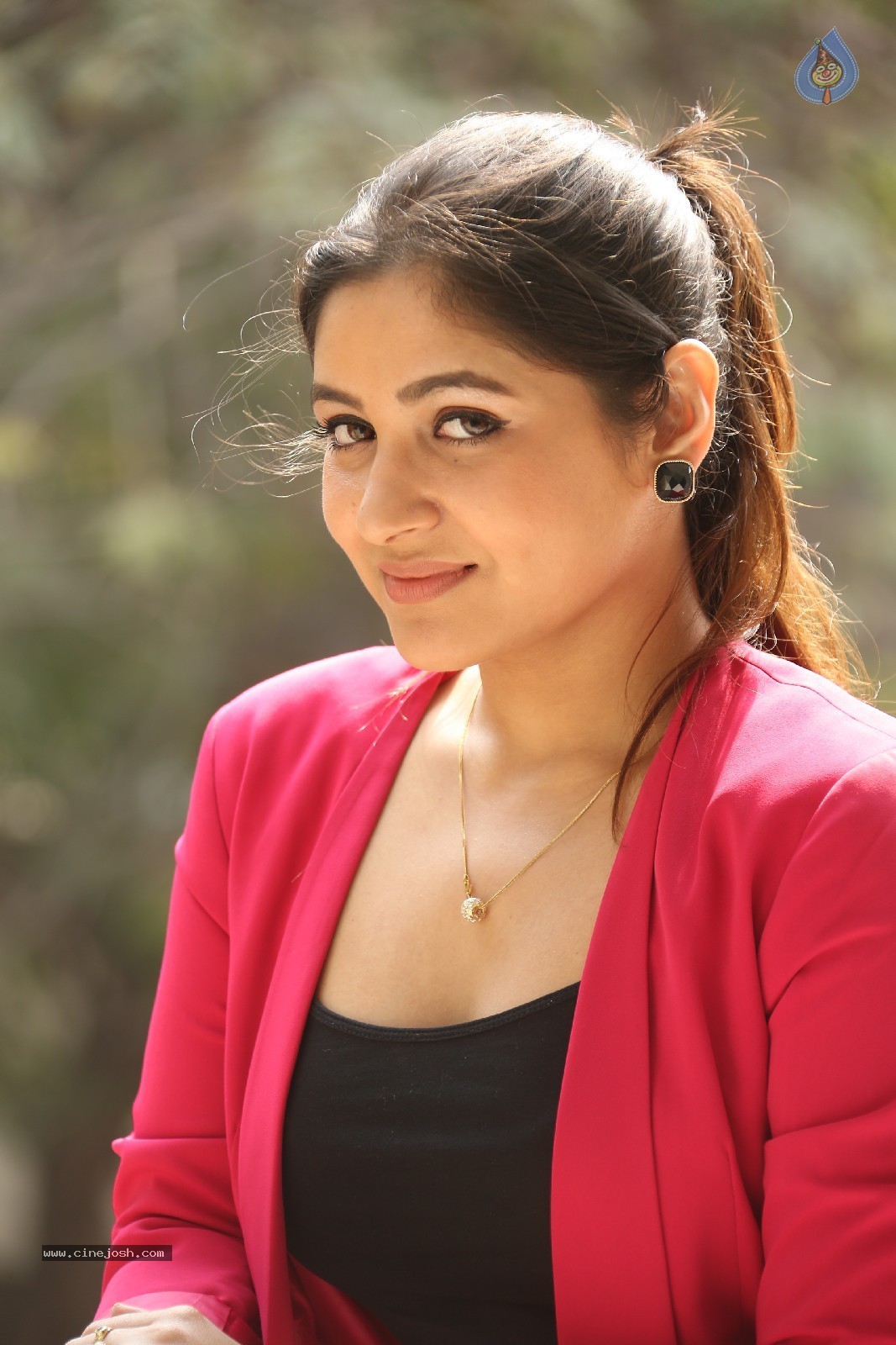 Prabhjeet Kaur New Stills - 23 / 60 photos