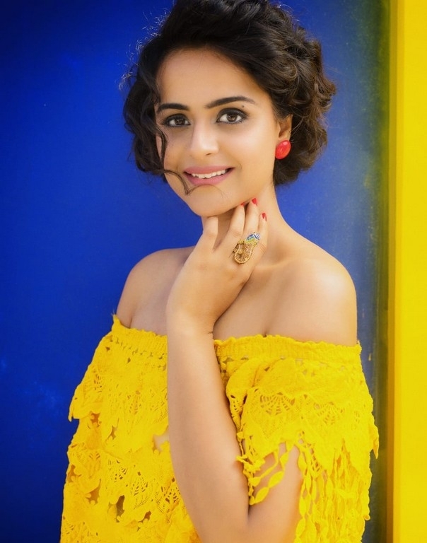 Prachi Tehlan Photos - 2 / 11 photos