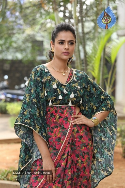 Prachi Tehlan Stills - 7 / 35 photos