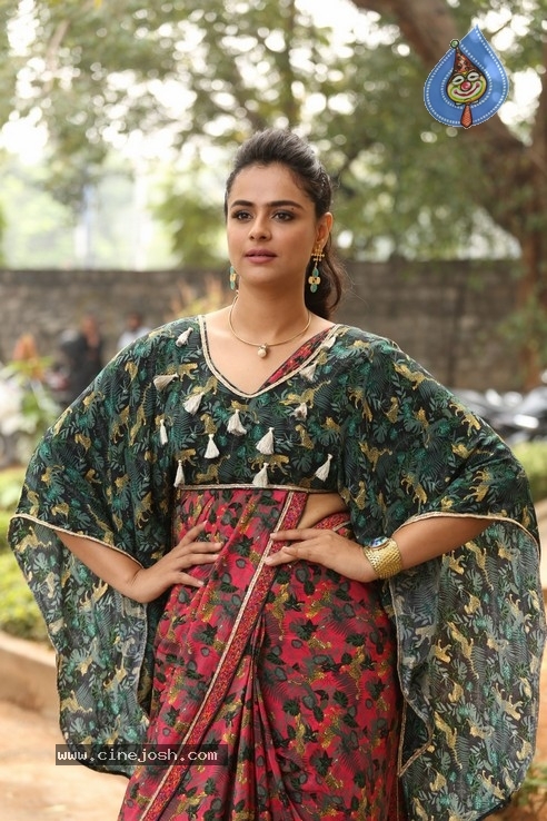 Prachi Tehlan Stills - 11 / 35 photos