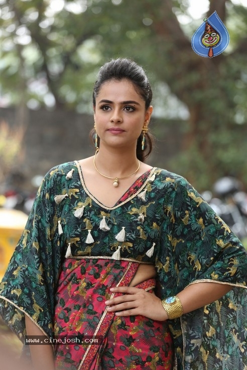 Prachi Tehlan Stills - 18 / 35 photos