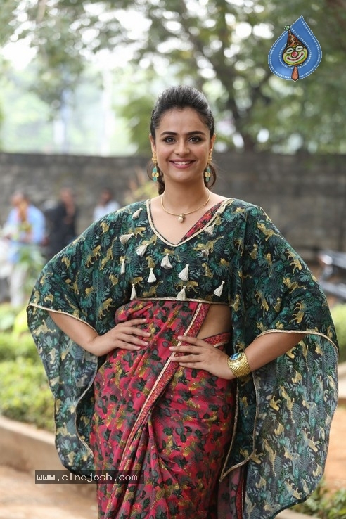 Prachi Tehlan Stills - 22 / 35 photos