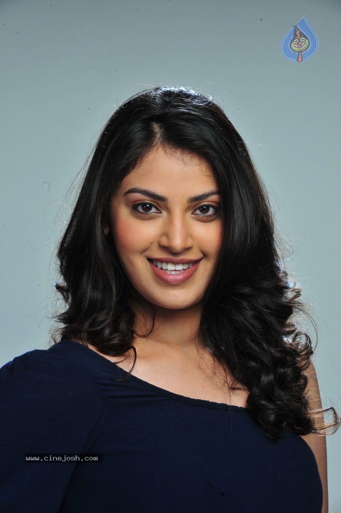 Pragalbha Hot Stills - 26 / 40 photos
