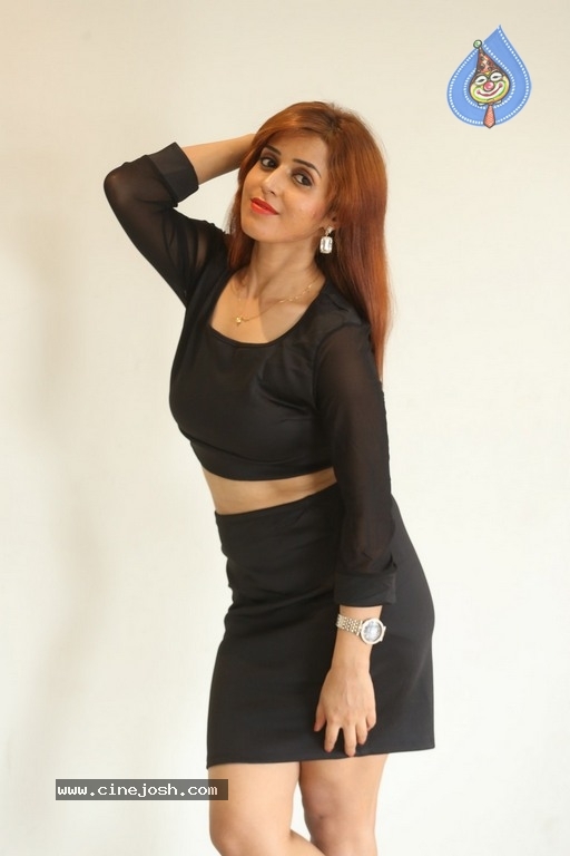 Pragnya Photos - 6 / 21 photos