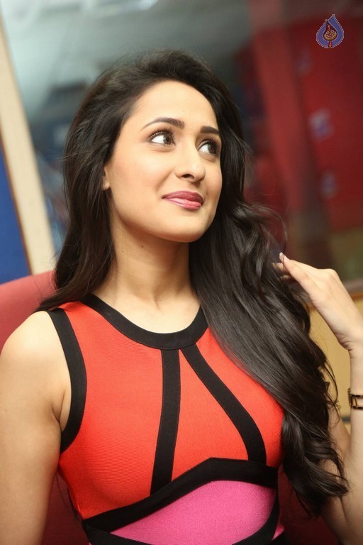 Pragya Jaiswal Images - 18 / 36 photos